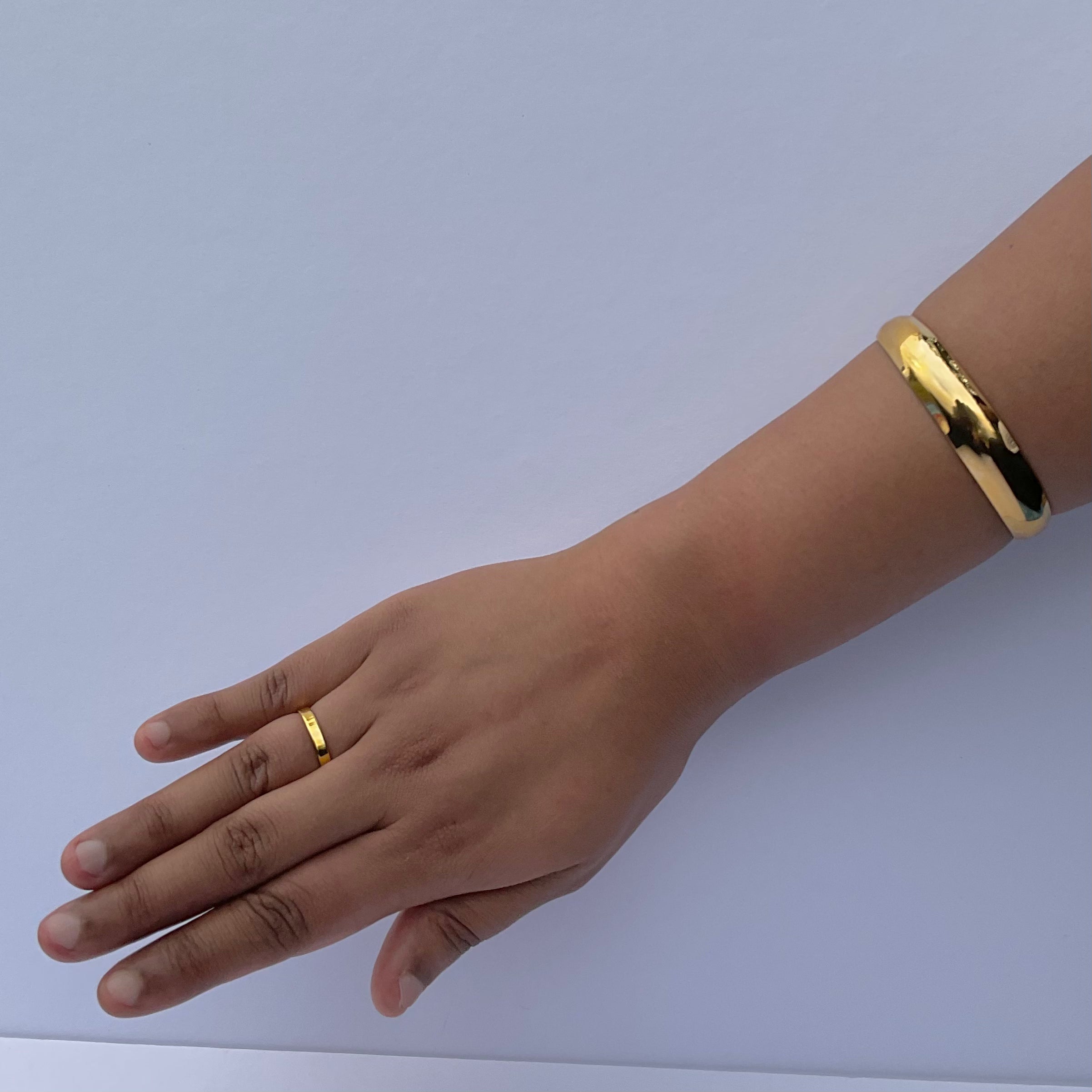 Daliya Gold Cuff