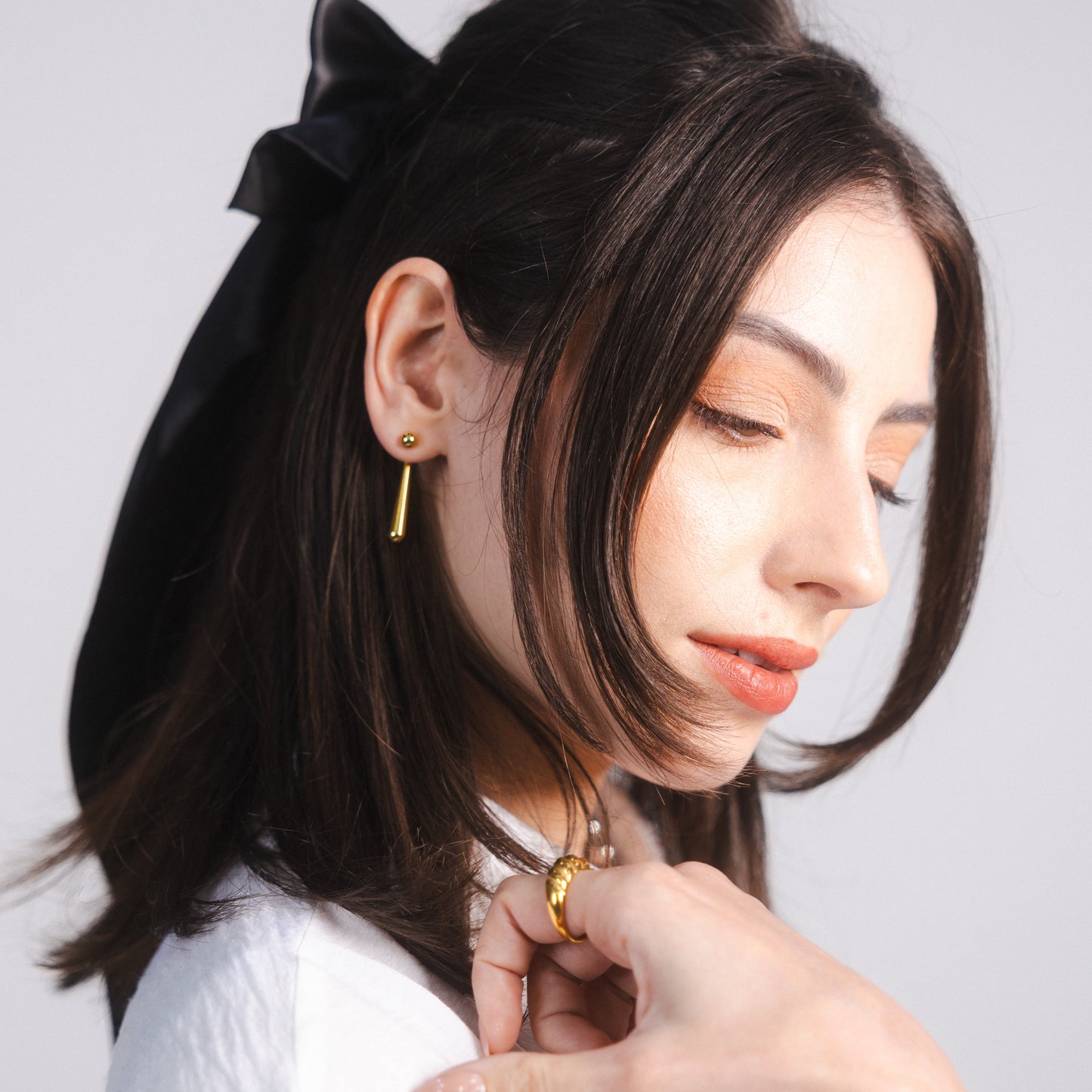 LILY WATERDROP EARRINGS