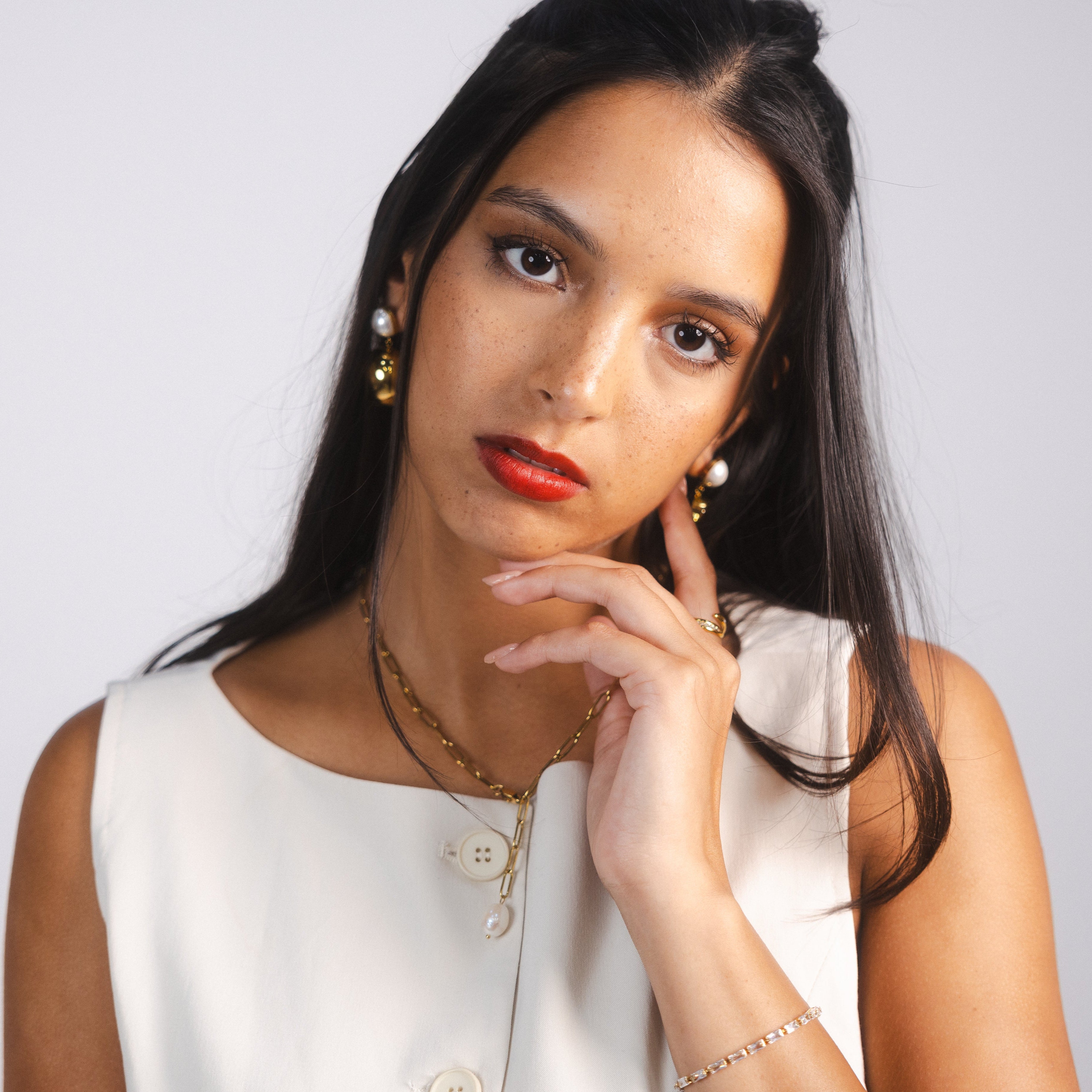 Ava Freshwater Pearl Necklace