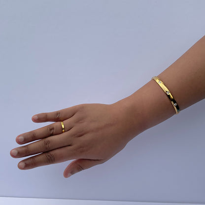 DEE ZIRCONIA DAINTY BANGLE