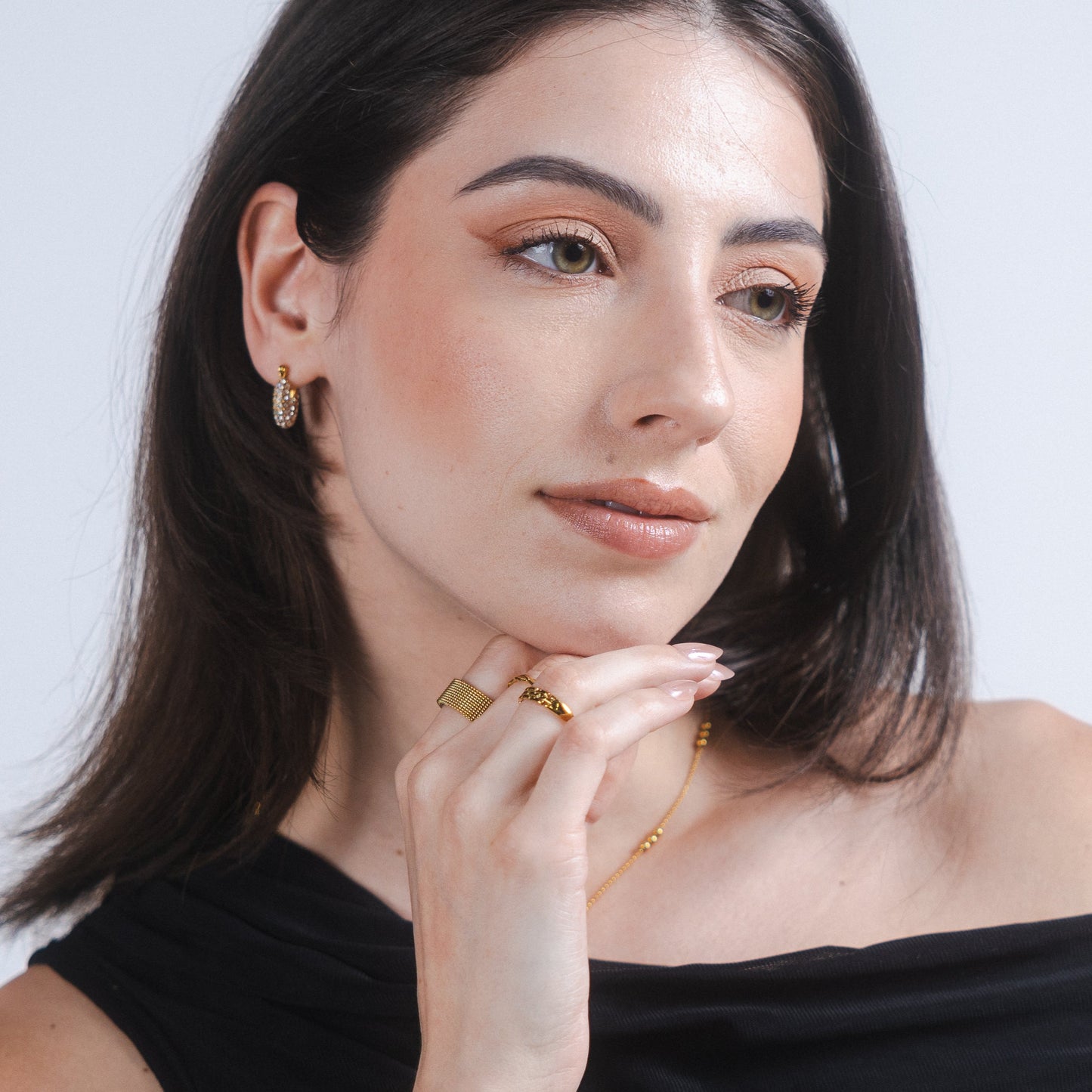 MIRA DAINTY ZIRCON HOOPS