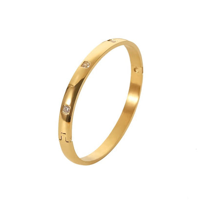 DEE ZIRCONIA BANGLE