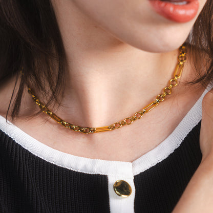 TESS HANDMADE NECKLACE