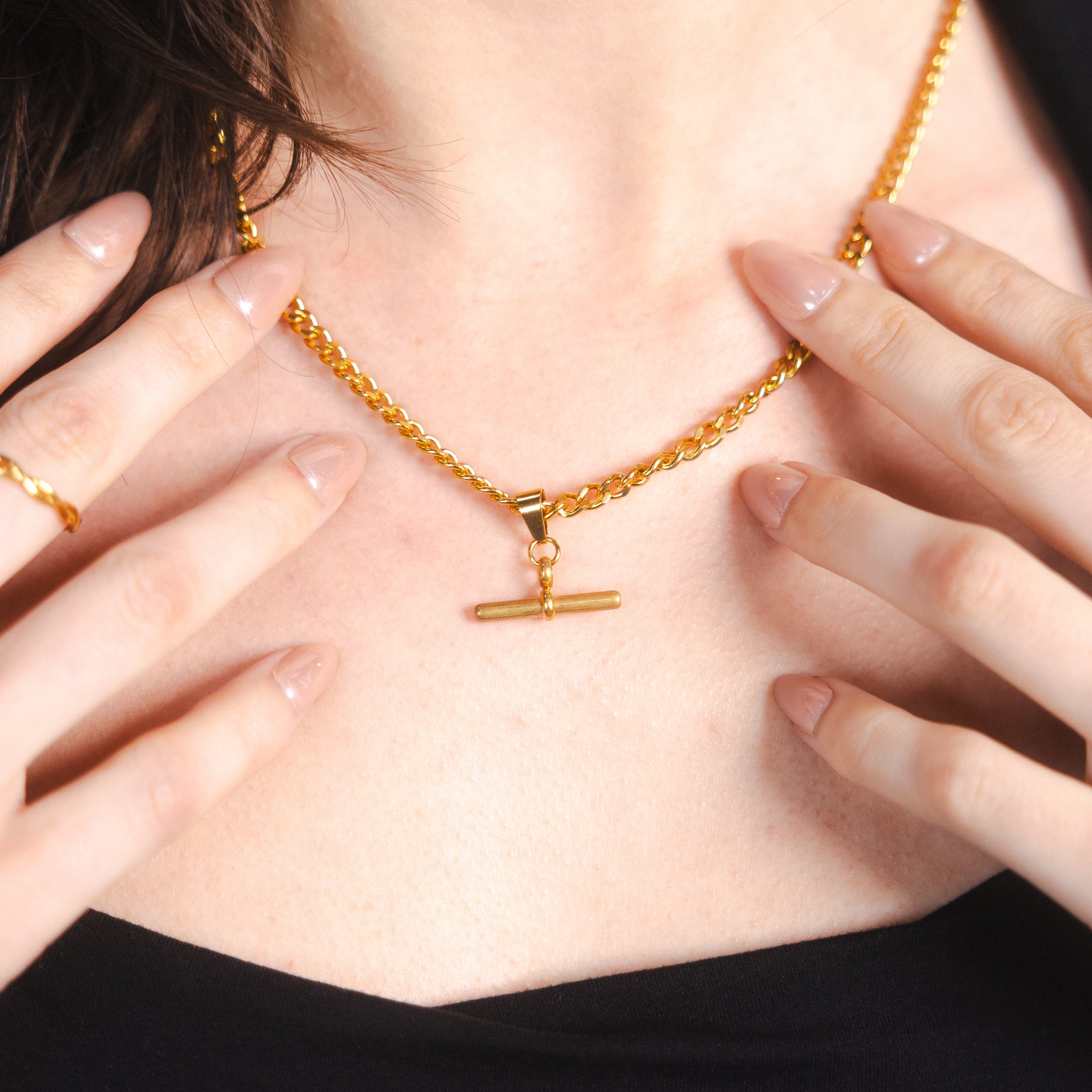 TIA T-BAR NECKLACE